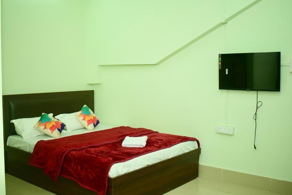 Jm Suites Tezpur Экстерьер фото